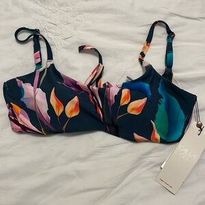 Calia by Carrie underwood tie back bikini swim top size Small aqua multi